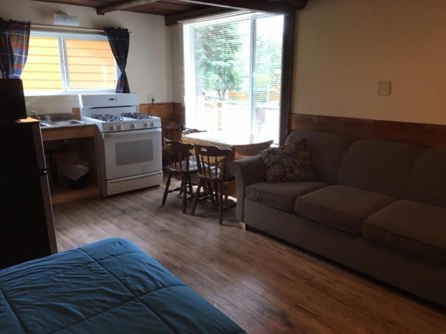 Park Gate Chalets Hotel Canmore Eksteriør billede